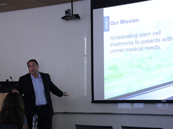 CIRM President Randy Mills addresses citizens and patient advocates at USC (Photo by Cristy Lytal)