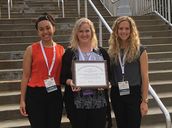 Medical students Ruth Barber Goodson, Erin Higginbotham and Dani Glaeser from the Family Medicine Interest Group at the Keck School of Medicine of USC attended the conference in Kansas City to receive the award and share their experience in participating in the group.