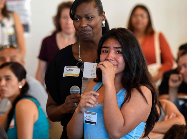 Shelsy Aragon’s emotional moment at the the conference. (Photo by Gus Ruelas)