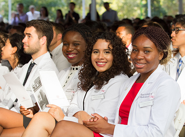 Incoming students don White Coats for the first time