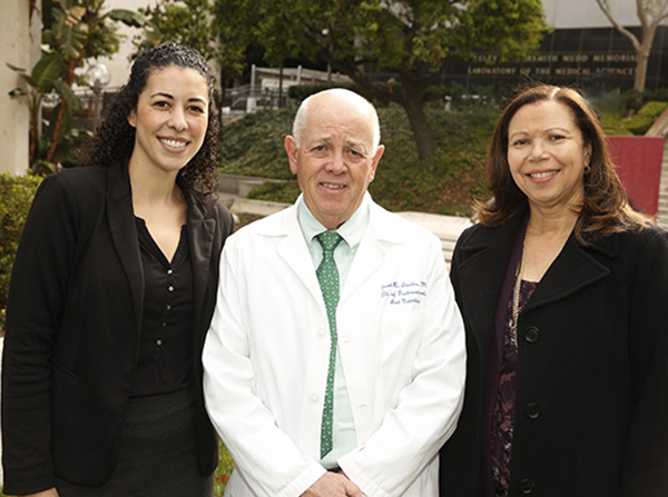 From left, Georgianna Newell, Frank Sinatra and Donna Elliott