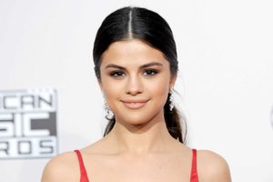 Keck School of Medicine of USC receives $100,000 donation for the Selena Gomez Fund for Lupus Research