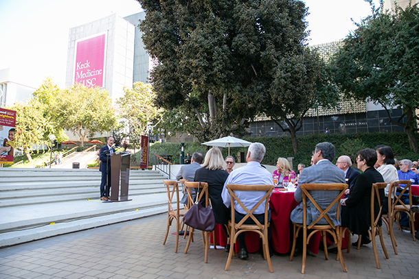 Alumni hear of expansion, improvements at Keck School and Keck Medicine