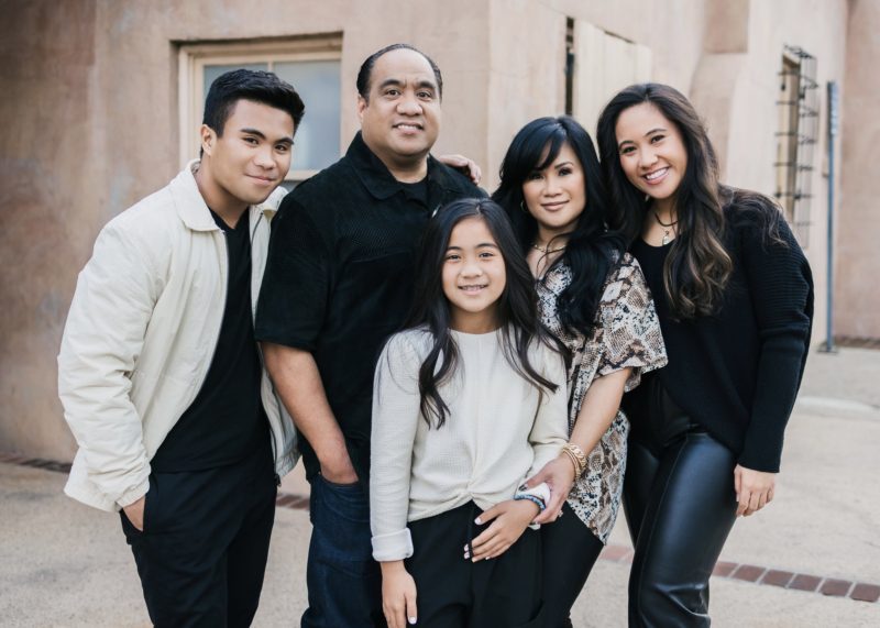 Family photo of the Faamafoes featuring Vai, Lorna, their son and two daughters