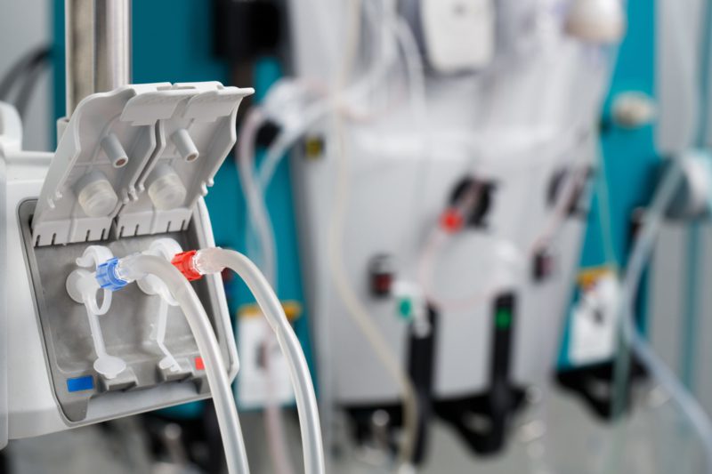 Large dialysis chains charge Medicare Advantage plans 27% more for dialysis services compared with what they charge the traditional, fee-for-service Medicare program, according to a new USC analysis.